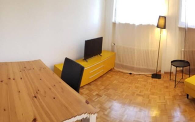 HSH Barre 6 - City Apartment next Cathedral Lausanne
