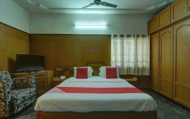 OYO 25080 Vivekam Home Stay