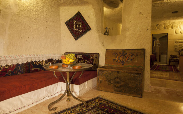 Ortahisar Cave Hotel