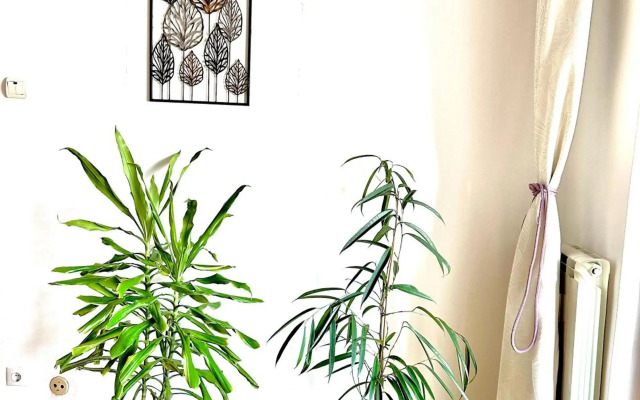 Vintage Bucharest apartment