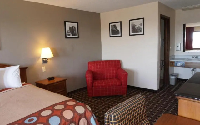 Lakes Inn