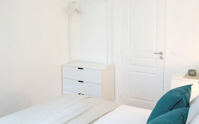 Central Paris 1BR near Montorgueil