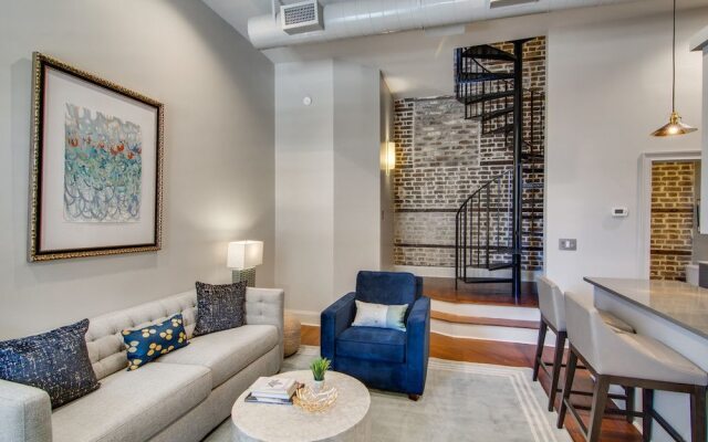 563 King Signature Apartments