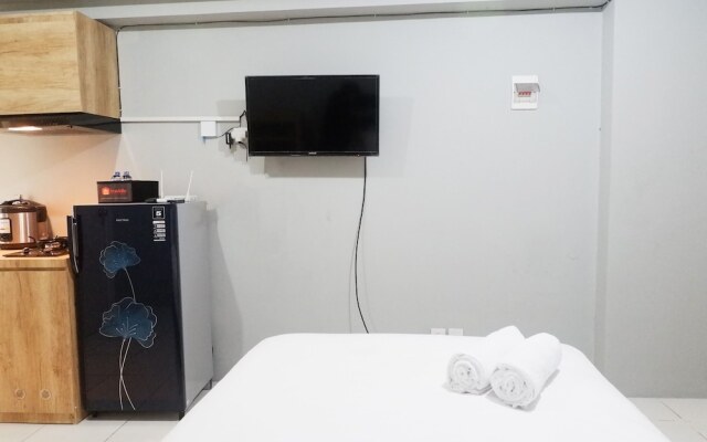 Comfy and Relaxing Studio Apartment at Educity Pakuwon By Travelio