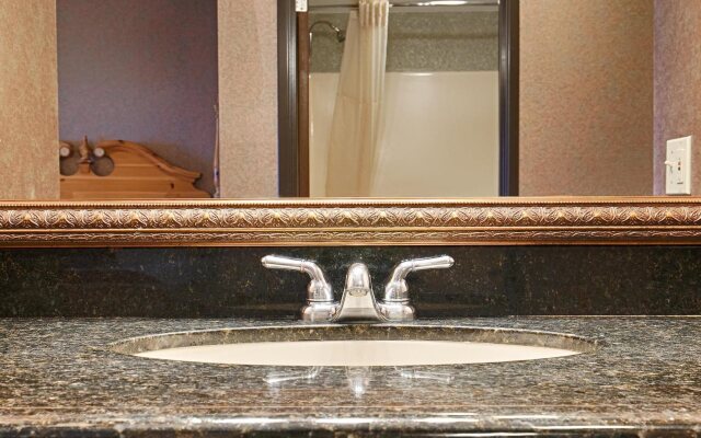 Best Western Plus Dockside Waterfront Inn