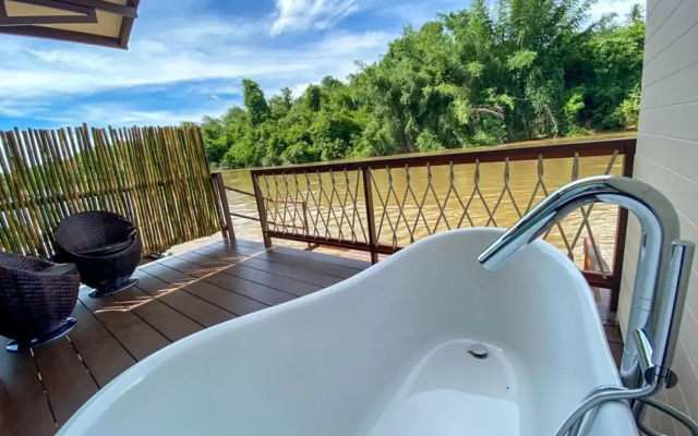 Binlha Raft Resort