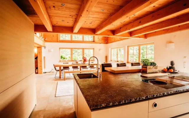 Hideway Chalet Gamsgluck With Pool and Sauna