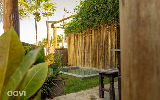 Casa com Piscina Privativa Lambari 06 by Qavi