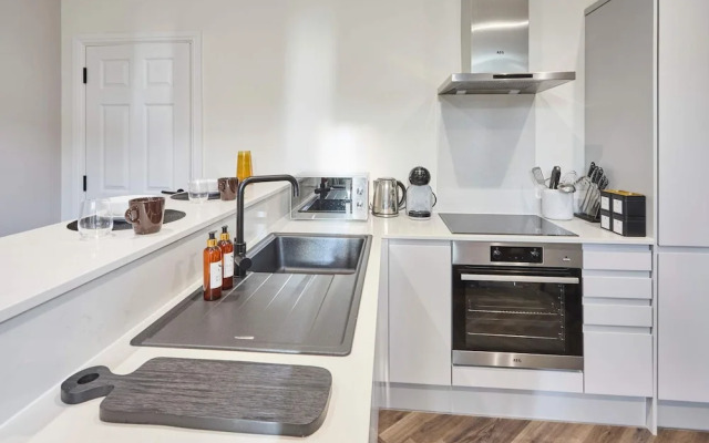 Host Stay Apartment 2 Upton House