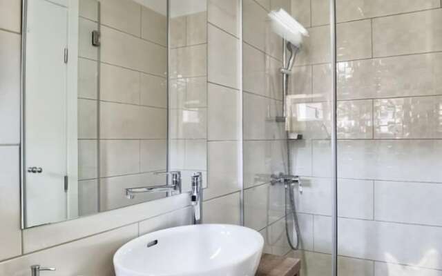 Boutique Rooms - With Pool - 8 - R302