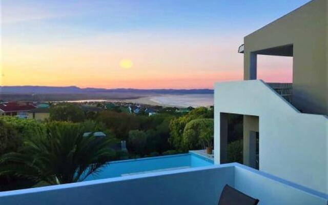 The Ocean Bay Luxury Guesthouse