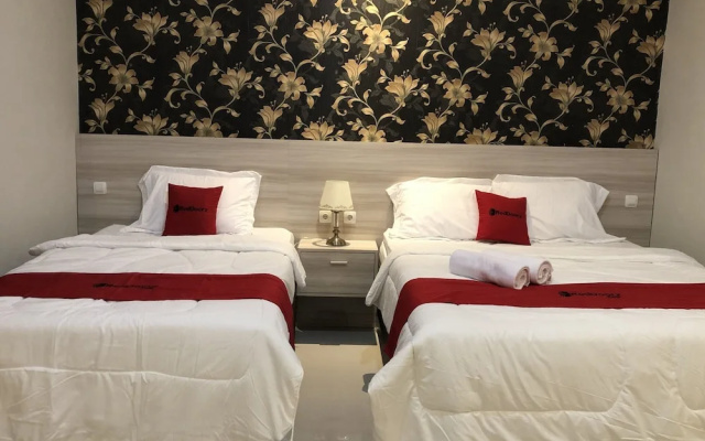 RedDoorz Plus near Solo Paragon Mall