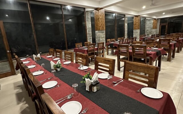 Gezellig Inn - Magic Mountain