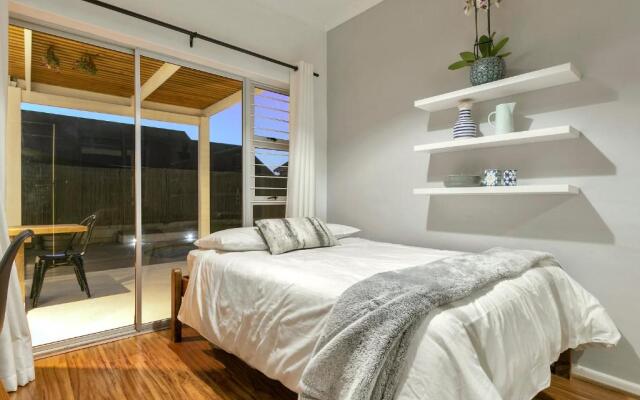 Sail Street 52 by AirAgents