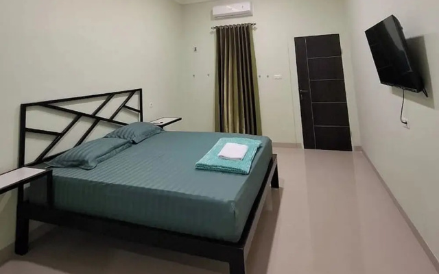 Sultan Guest House – Guest Rooms – Palu