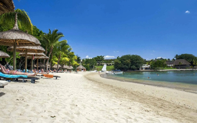 Beach Paradise Villas
