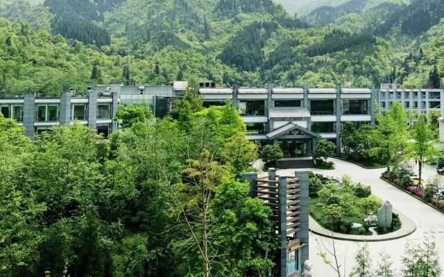 Emeishan Huasheng Spa Hotel