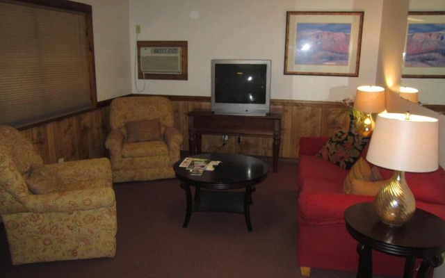 Wapiti Self-Service Lodge