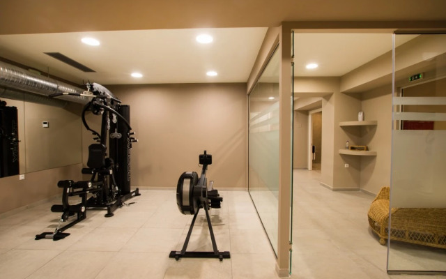 Parasol Luxury Hotel & Suites