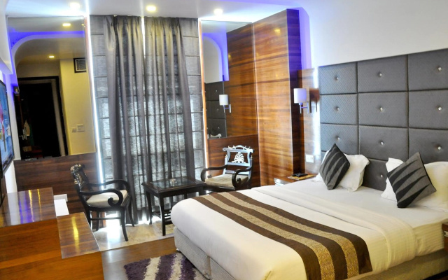 Hotel Delhi 55 @ New Delhi Railway Station – Guest Rooms – Delhi