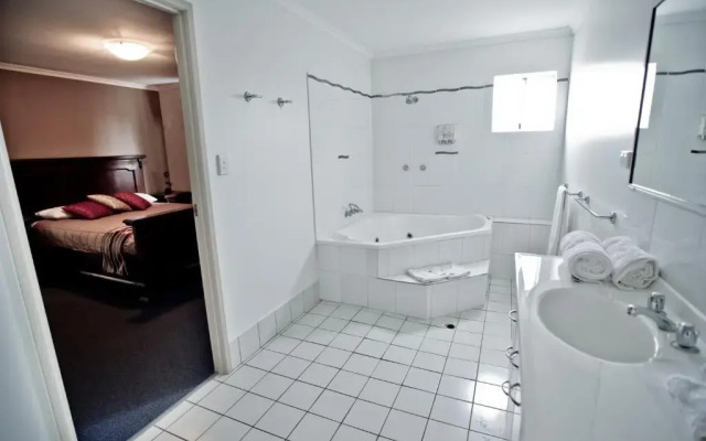 Quality Inn Centre Point