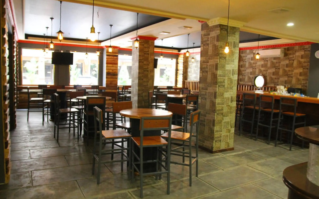RedDoorz Plus near Soekarno Hatta Airport 2