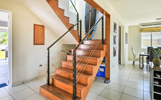 Oceanside Vega Baja Beach House Paradise w/ Views!