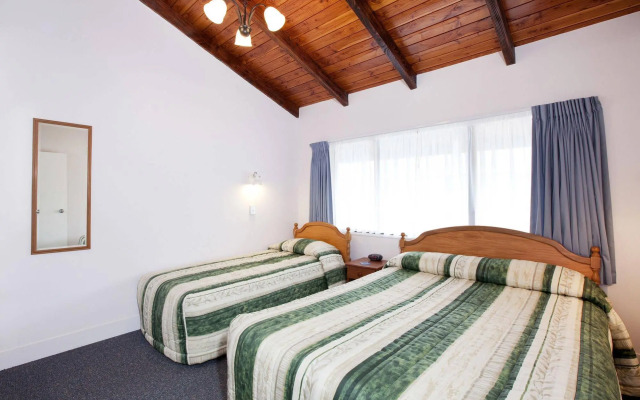 Accommodation Te Puna