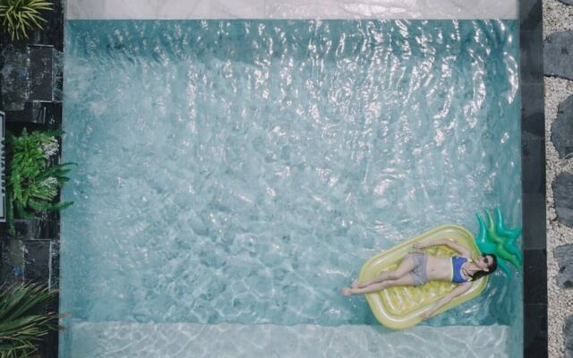 Dojo Pool Villa Beachfront