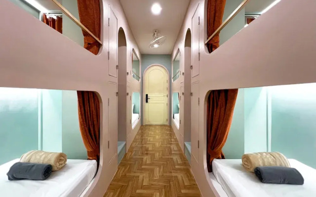 The Sierra Hostel Phuket