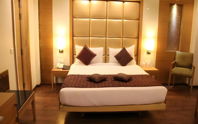 Almondz Hotel