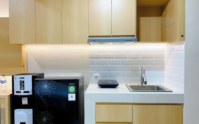 Homey And Cozy Living Studio Pollux Chadstone Apartment