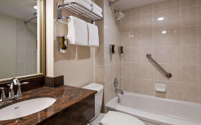 Best Western Plus Ottawa City Centre