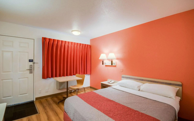 Motel 6 Bellingham, WA