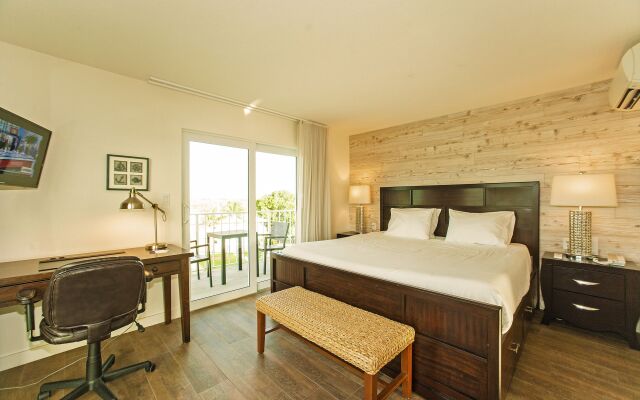 Skipjack Resort & Marina