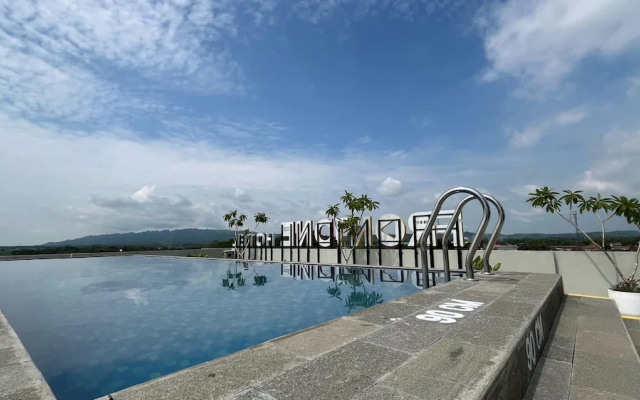 Front One Hotel Gombong
