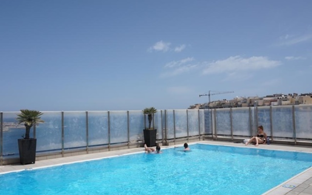 Plaza Suite Regency Hotel