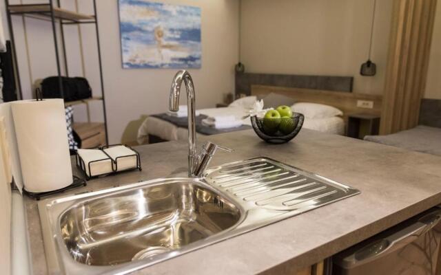 Wisdom Residence Luxury Apartments at Plaka