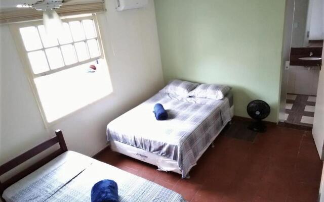 Camping & Hostel Bandeiras