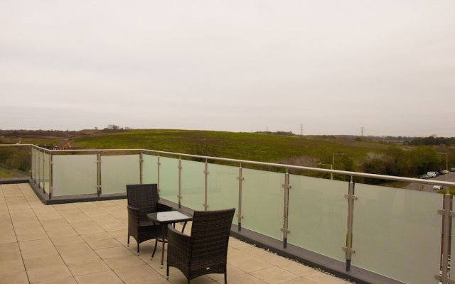 Livestay - 2bed Penthouse With Wrap Around Balcony