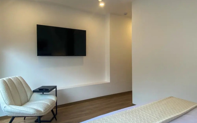 Majestic 1BR Duplex in Miraflores