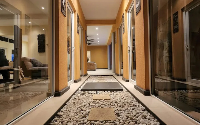 Tropical Luxury 4BR Pool Villa w Game Area