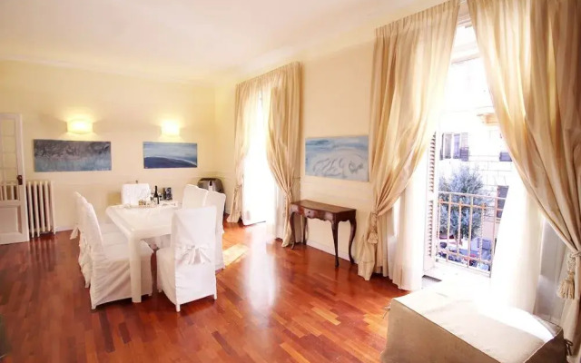 Prestigious Family Apt near St. Peter