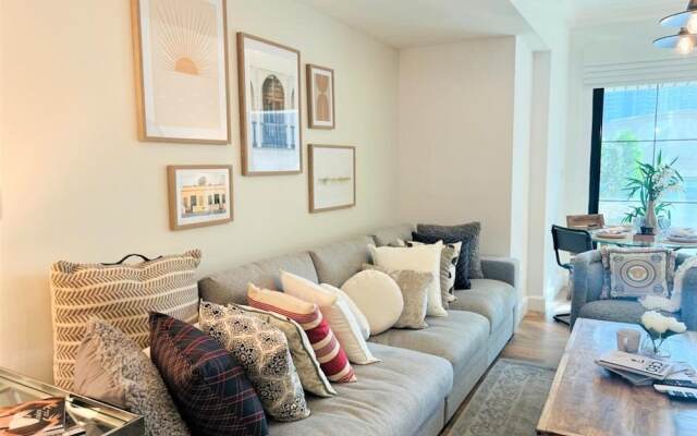 Elegant 2bedroom With Balcony in Dubai Marina