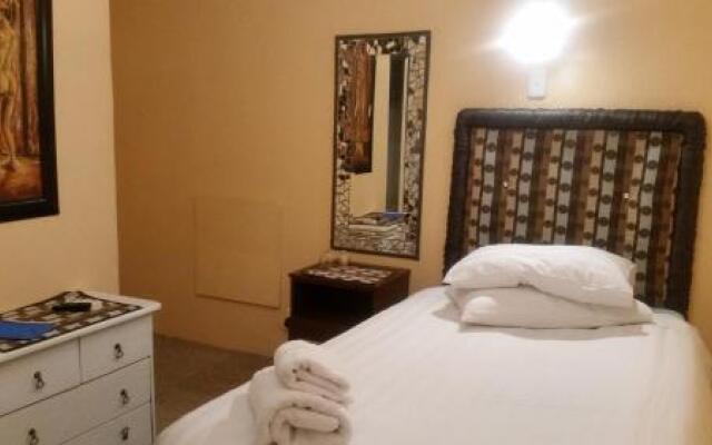 LekkeRus Guest House