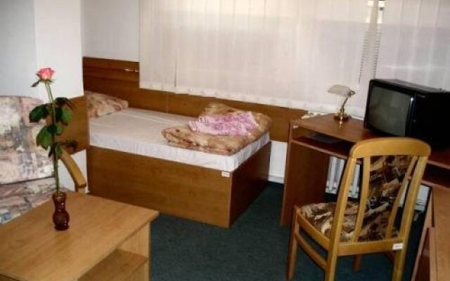 Hotel Garni Cb