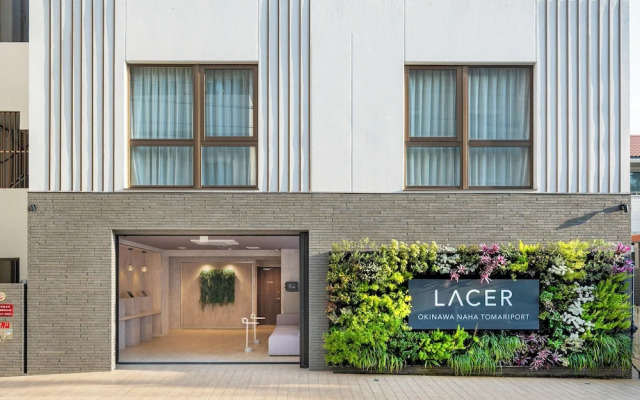 Lacer Okinawa Naha Tomariport