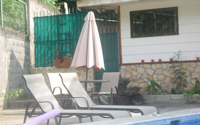 Mycasa's Bed and Breakfast
