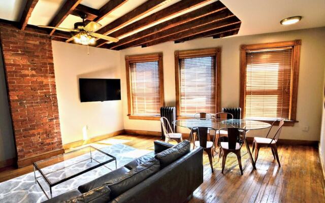 3Br, 1 Bath, Sleeps 6 8 3 Bedroom Apts