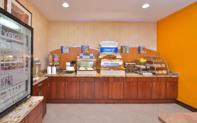 Holiday Inn Express Laguardia Airport